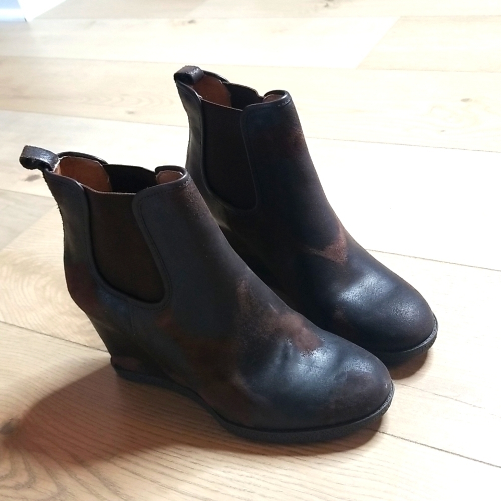 Donald J Pliner Wedge Espresso Suede Leather Booties
